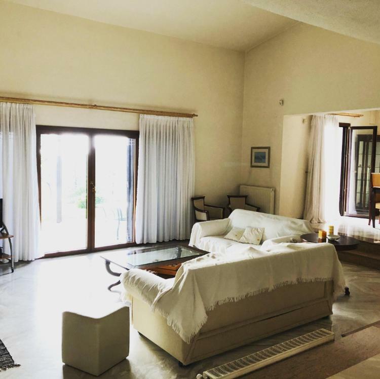 Bright & Spacious Seaview Villa سيفيري المظهر الخارجي الصورة